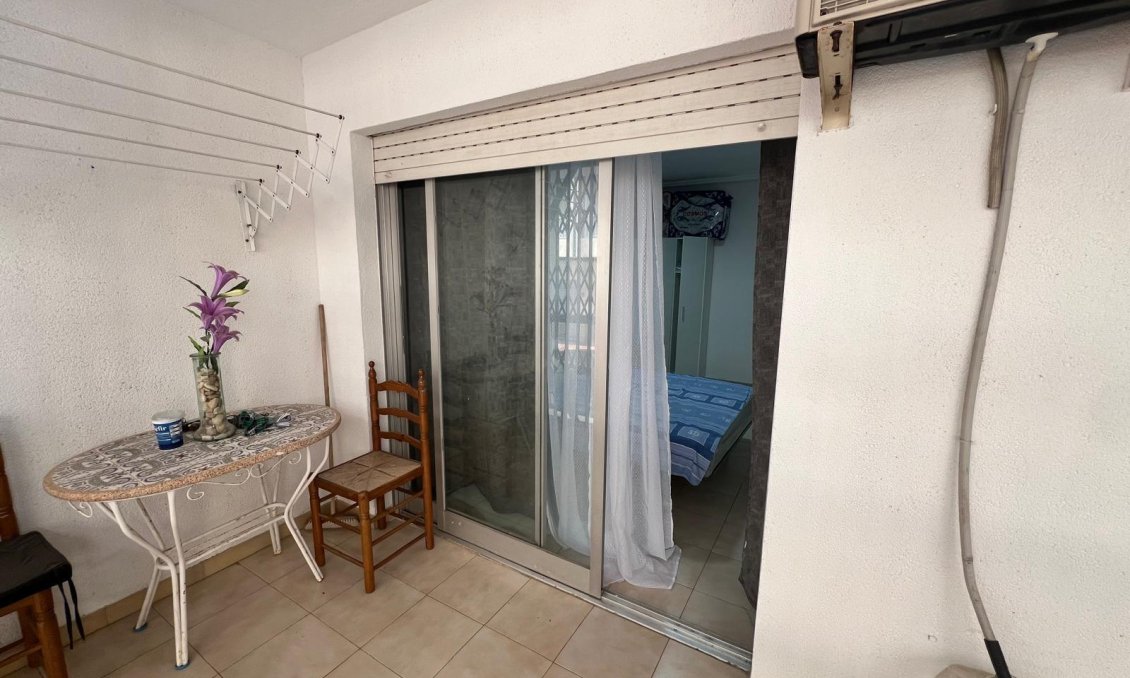 Használt Ingatlanok - Apartman -
Torrevieja - Playa del Cura