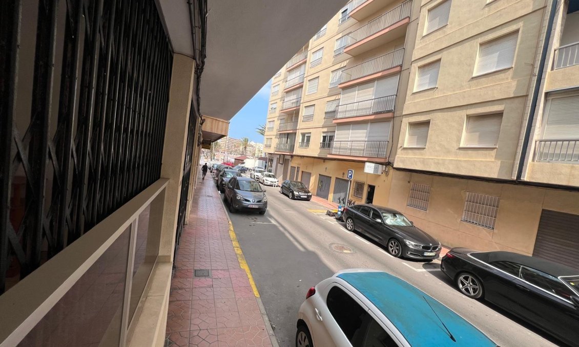 Használt Ingatlanok - Apartman -
Torrevieja - Playa del Cura