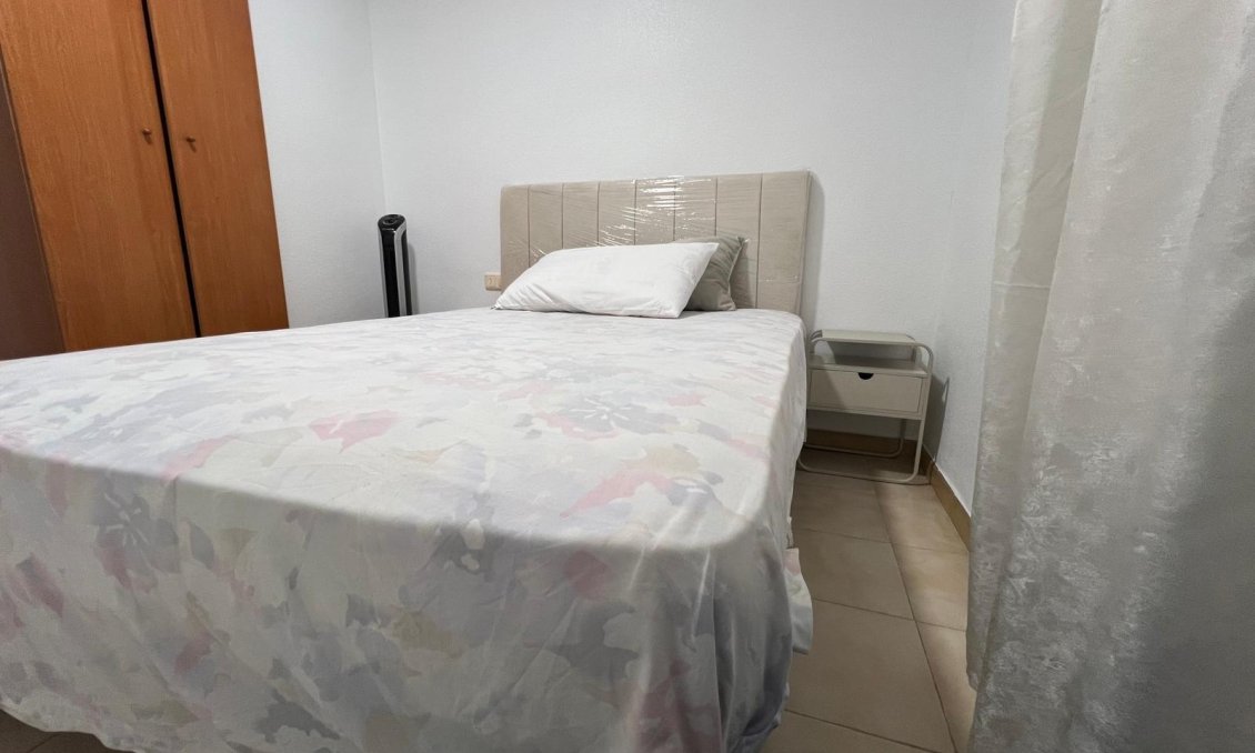 Használt Ingatlanok - Apartman -
Torrevieja - Playa del Cura