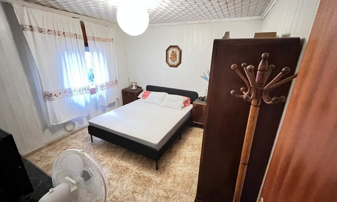 Resale - Apartment -
Torrevieja