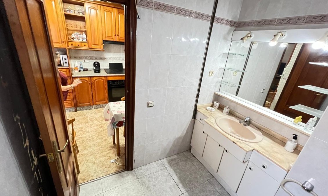 Resale - Apartment -
Torrevieja