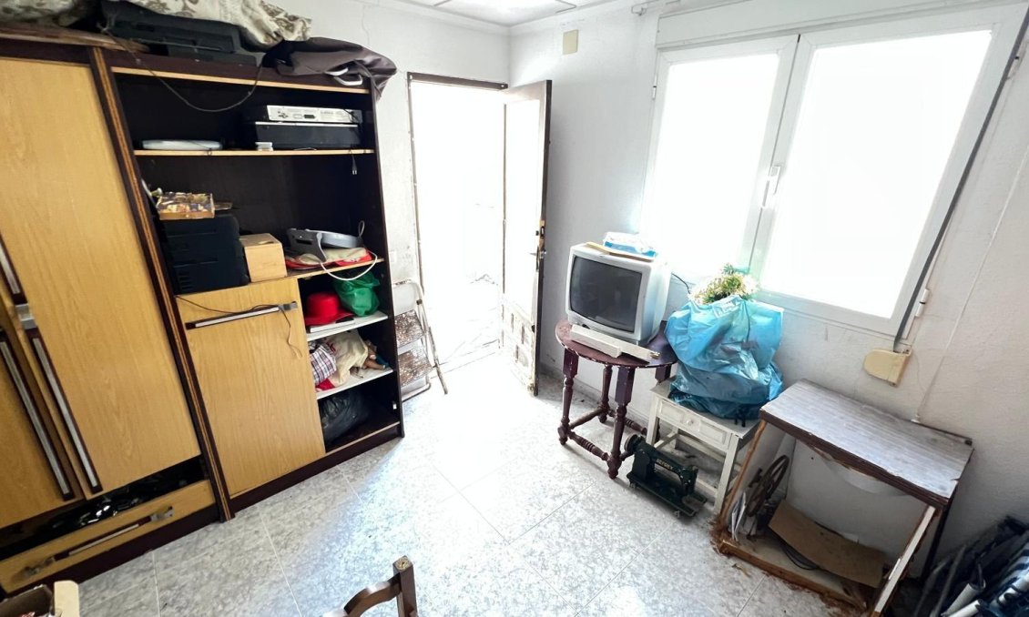 Resale - Apartment -
Torrevieja