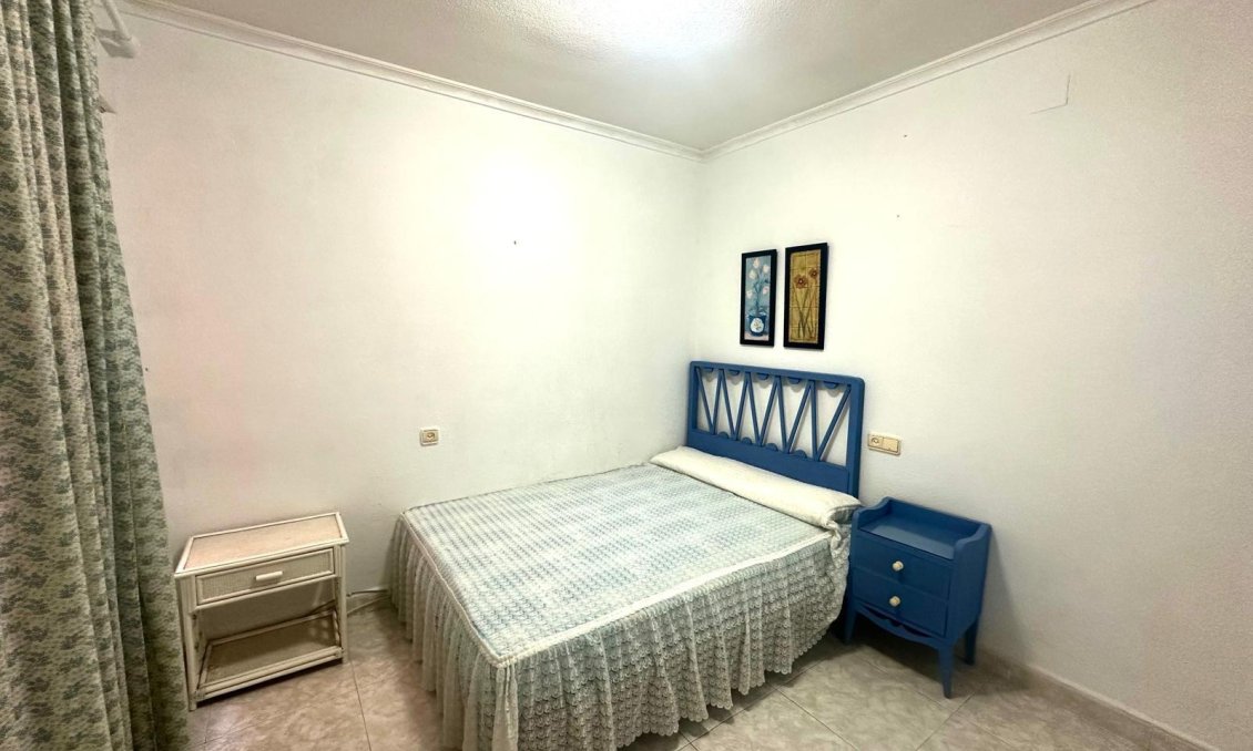 Használt Ingatlanok - Apartman -
Torrevieja - Centrum