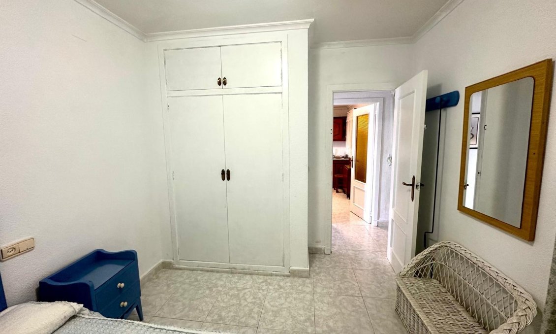 Használt Ingatlanok - Apartman -
Torrevieja - Centrum