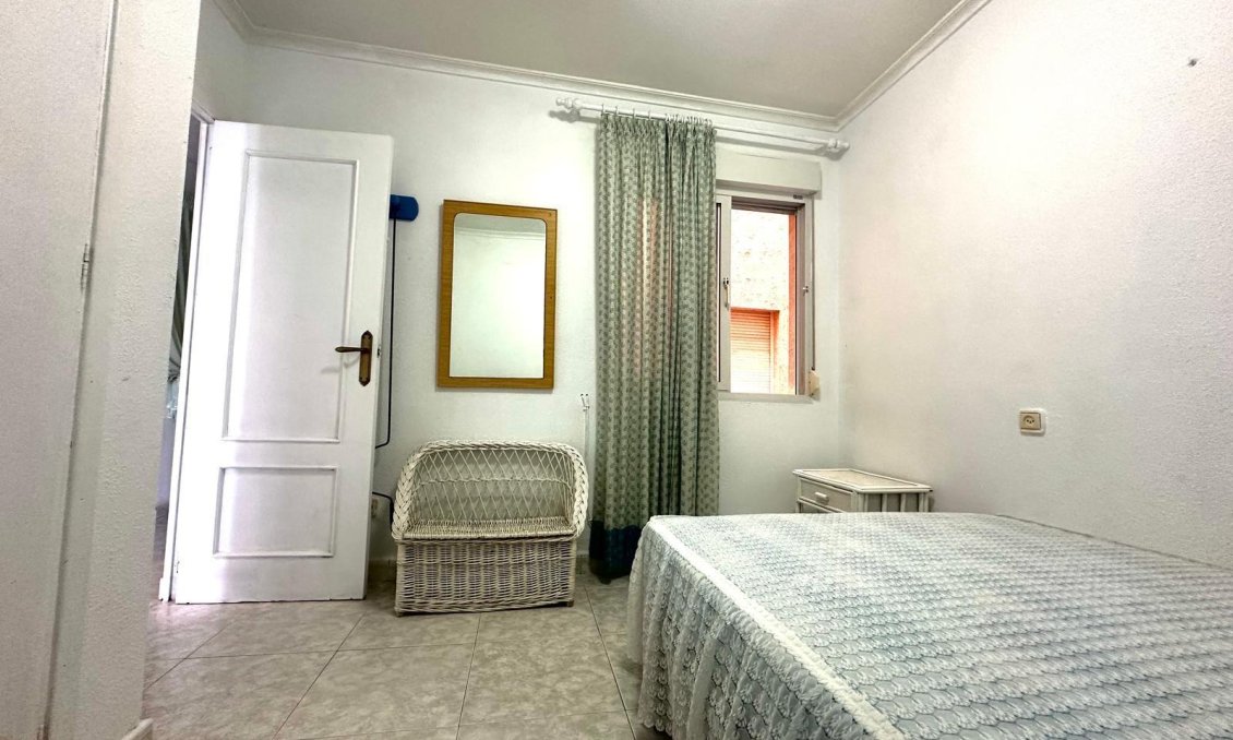 Használt Ingatlanok - Apartman -
Torrevieja - Centrum