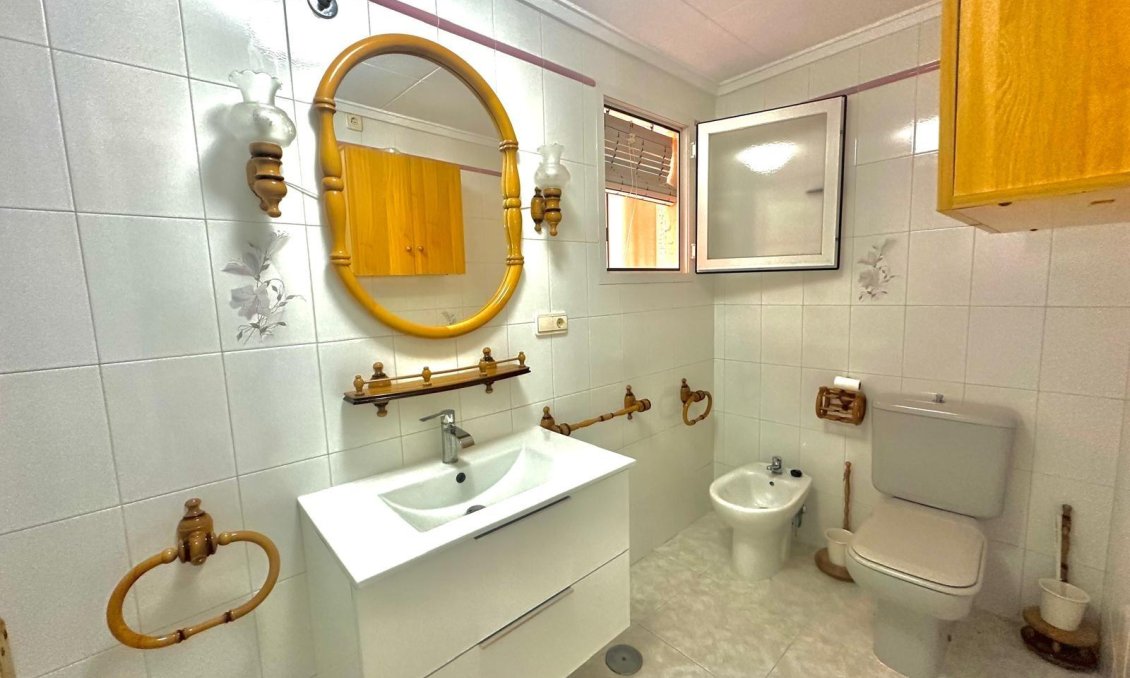 Használt Ingatlanok - Apartman -
Torrevieja - Centrum