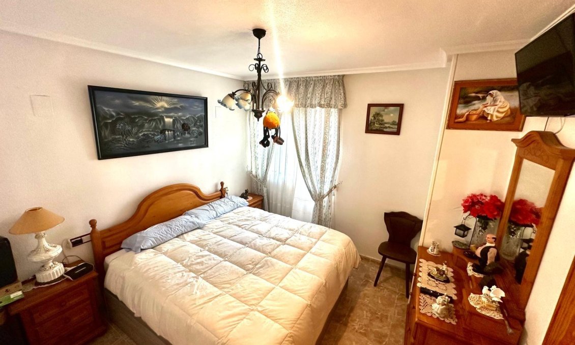 Segunda mano - Apartamento -
Torrevieja - Playa del Cura