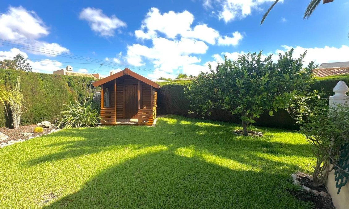 Használt Ingatlanok - Villa -
Cabo Roig - Costa Blanca