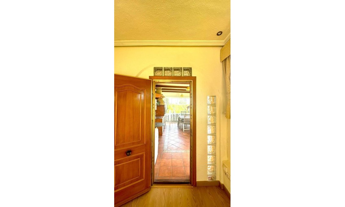 Használt Ingatlanok - Villa -
Cabo Roig - Costa Blanca