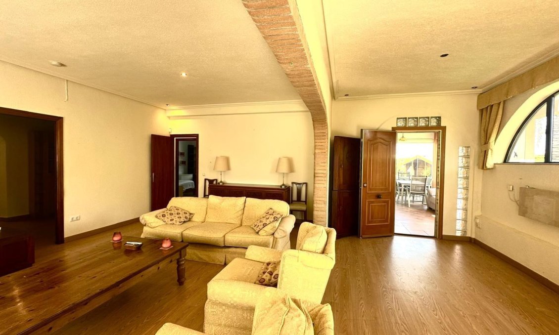 Használt Ingatlanok - Villa -
Cabo Roig - Costa Blanca