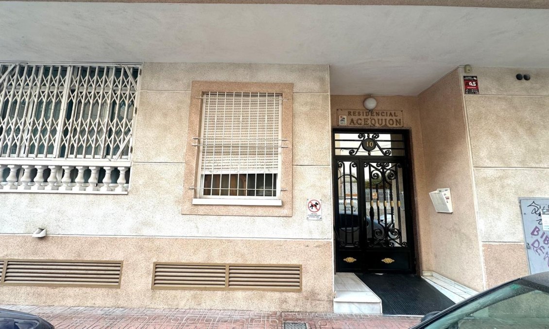 Használt Ingatlanok - Apartman -
Torrevieja - Acequion