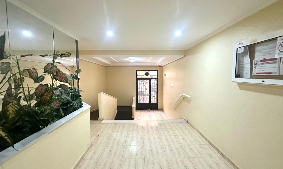 Használt Ingatlanok - Apartman -
Torrevieja - Acequion