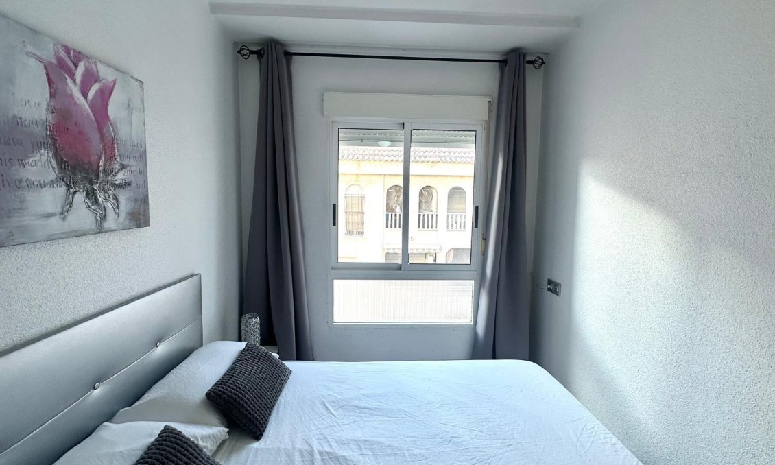 Használt Ingatlanok - Apartman -
Torrevieja - Acequion