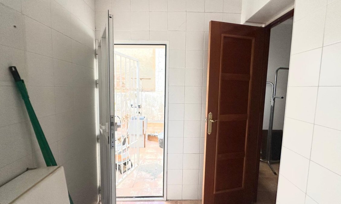 Resale - Apartment -
Torrevieja