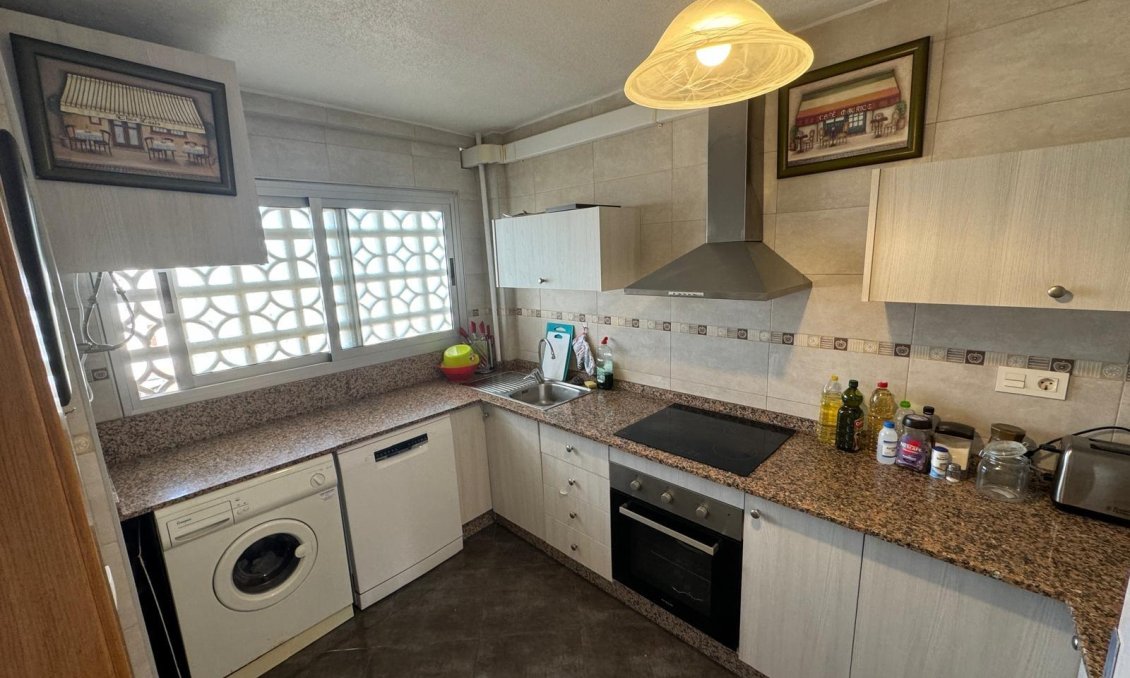 Használt Ingatlanok - Apartman -
Torrevieja - Playa del Cura