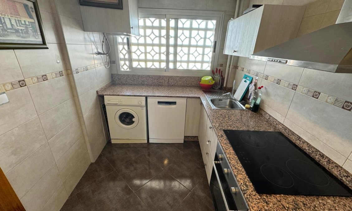 Használt Ingatlanok - Apartman -
Torrevieja - Playa del Cura