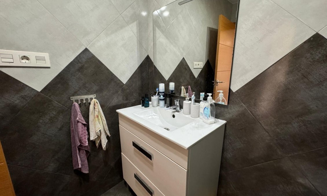 Használt Ingatlanok - Apartman -
Torrevieja - Playa del Cura