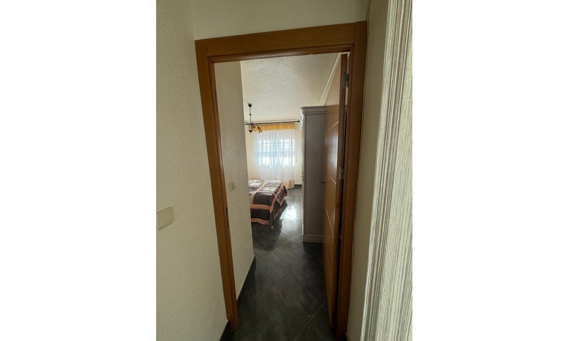 Használt Ingatlanok - Apartman -
Torrevieja - Playa del Cura