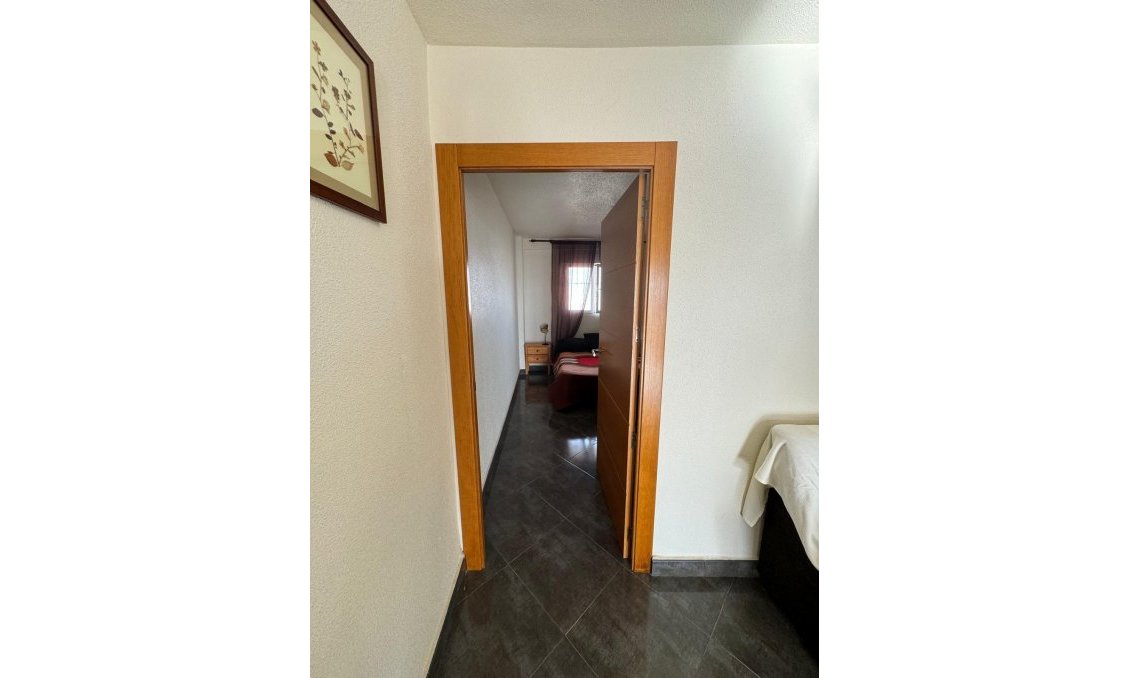 Használt Ingatlanok - Apartman -
Torrevieja - Playa del Cura