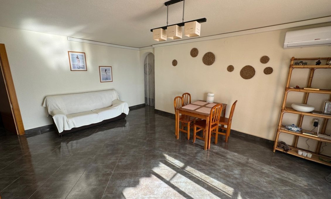 Használt Ingatlanok - Apartman -
Torrevieja - Playa del Cura