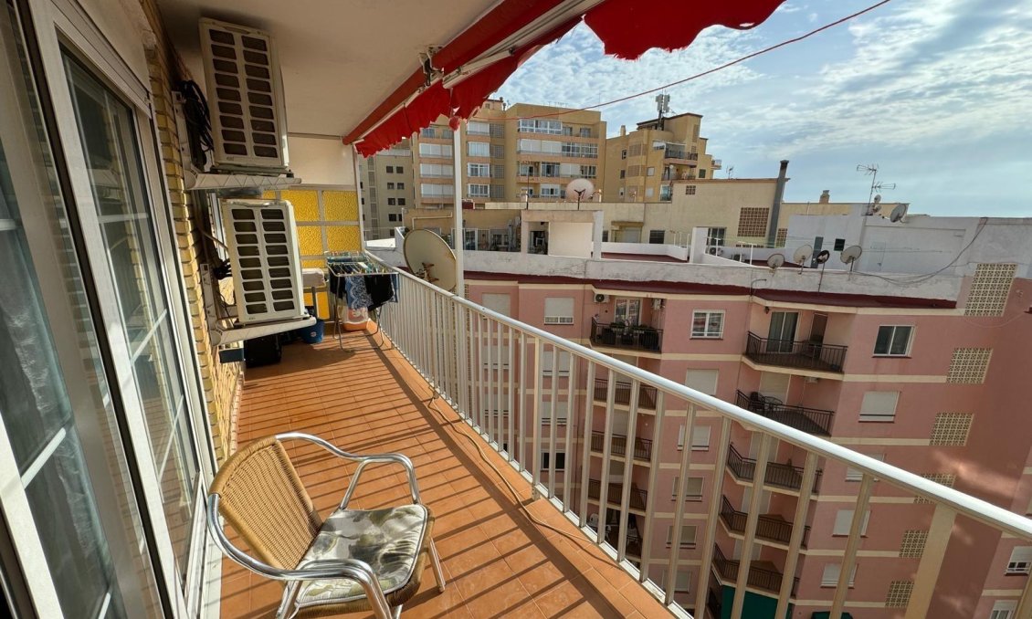 Használt Ingatlanok - Apartman -
Torrevieja - Playa del Cura