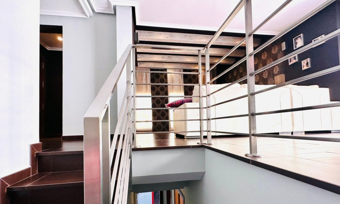 Használt Ingatlanok - Apartman -
Torrevieja - Estacion De Autobuses