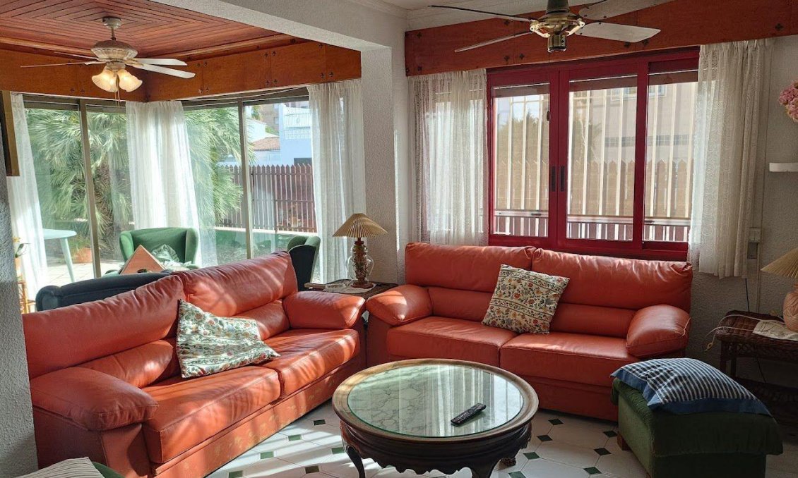 Használt Ingatlanok - Villa -
Orihuela Costa - Campoamor