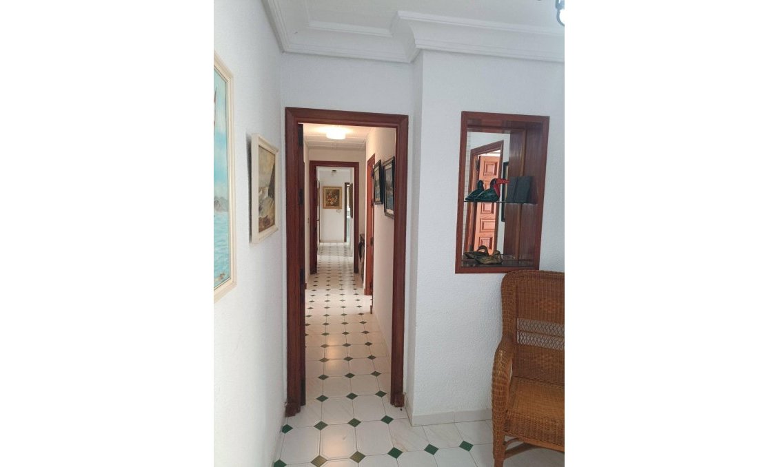 Használt Ingatlanok - Villa -
Orihuela Costa - Campoamor