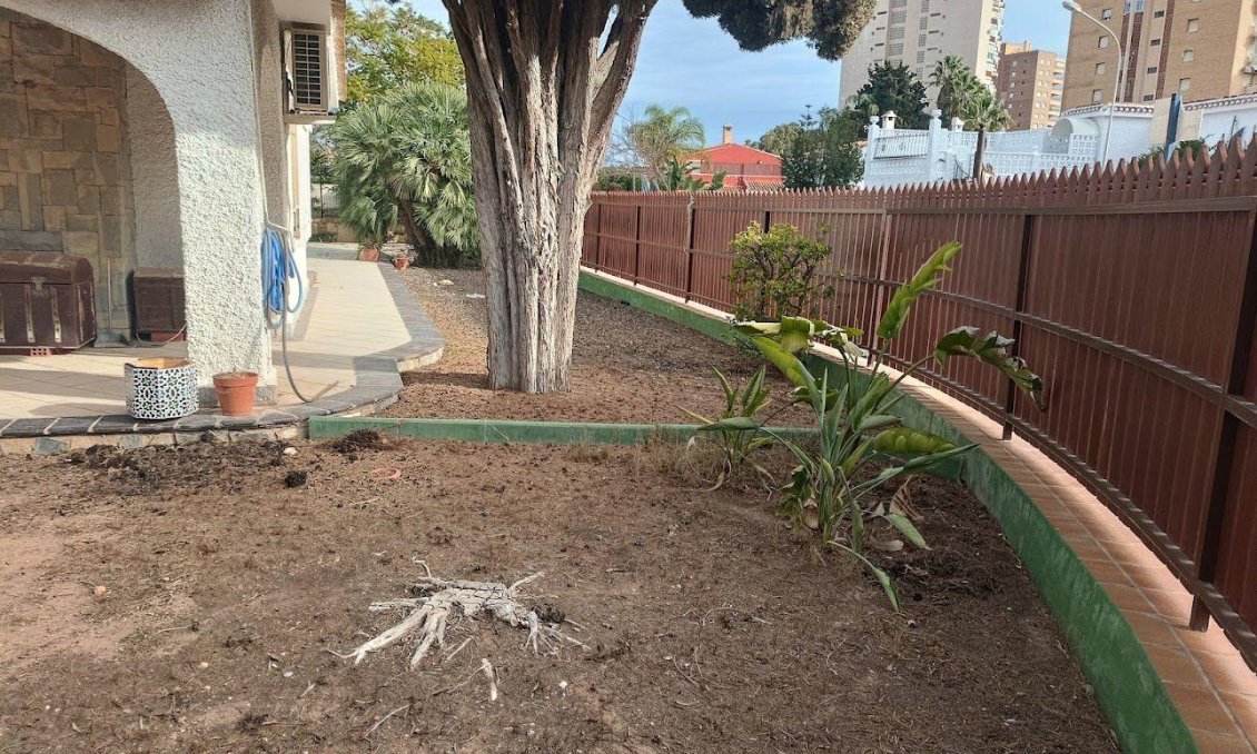 Használt Ingatlanok - Villa -
Orihuela Costa - Campoamor