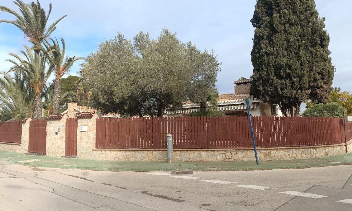 Használt Ingatlanok - Villa -
Orihuela Costa - Campoamor