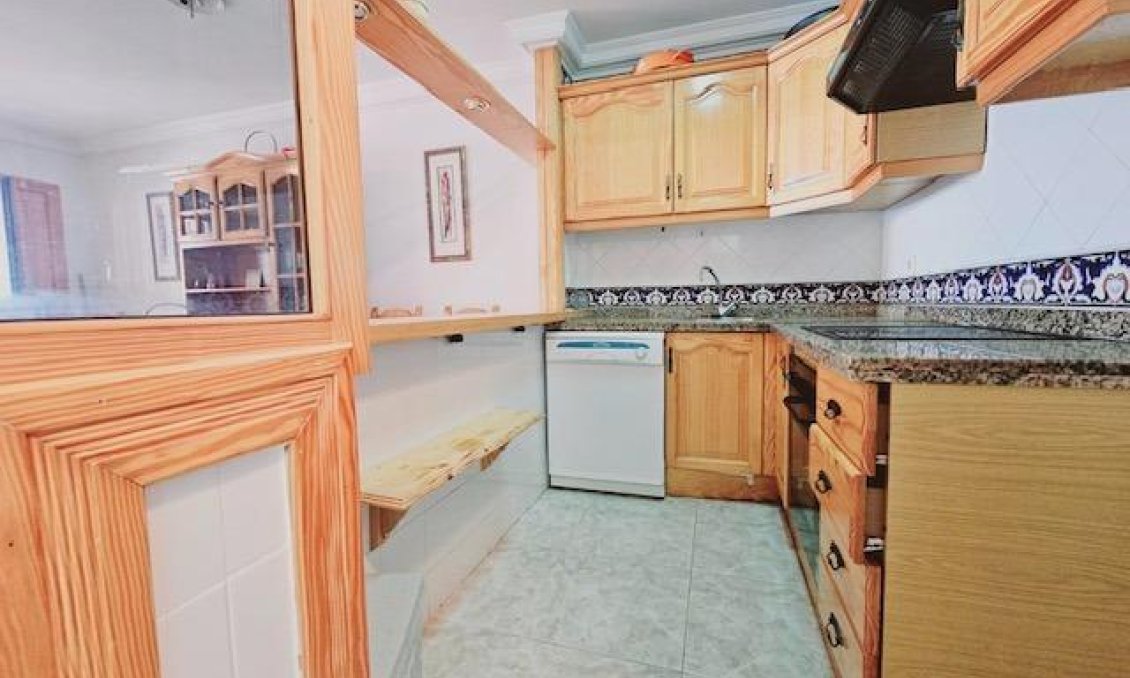 Resale - Villa -
Guardamar del Segura - Guarmar Del Segura