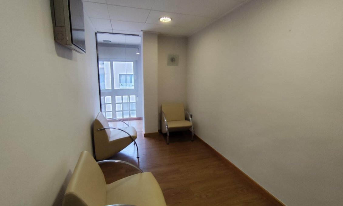 Használt Ingatlanok - Apartman -
Torrevieja - Puerto