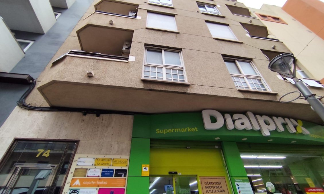 Használt Ingatlanok - Apartman -
Torrevieja - Puerto