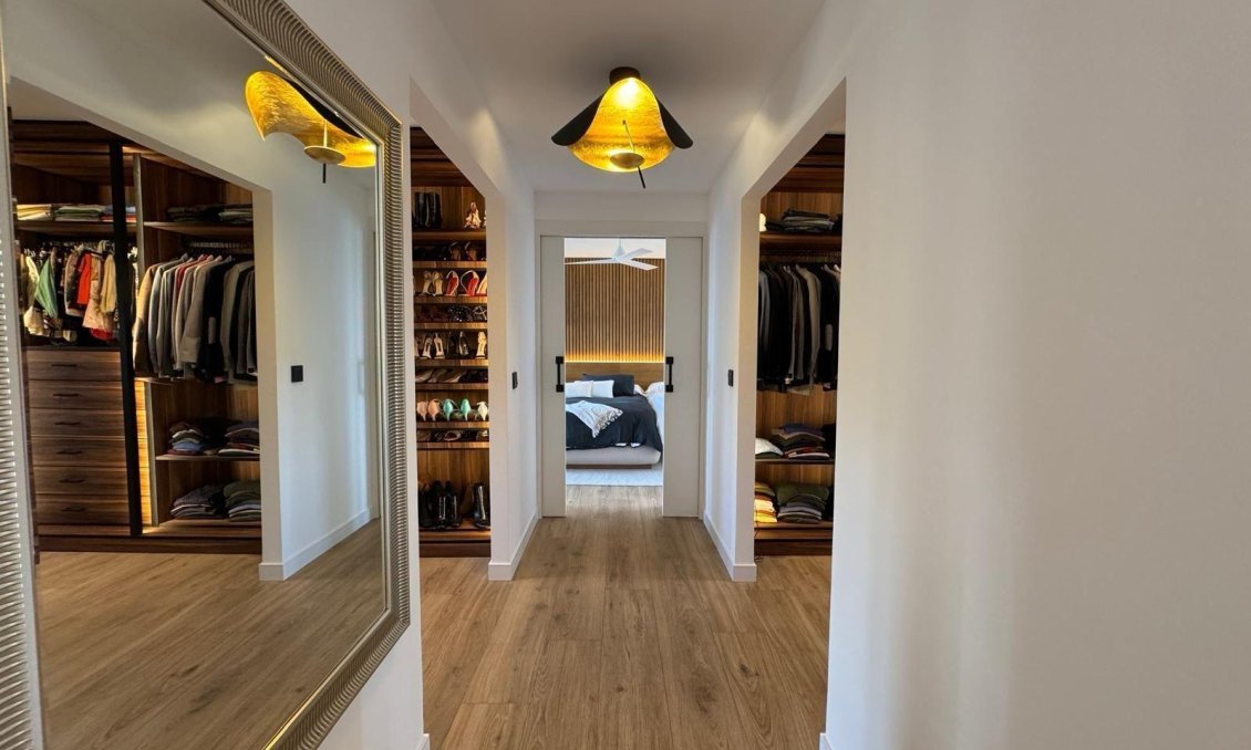 Resale - Villa -
Orihuela Costa - Altos De Campoamor