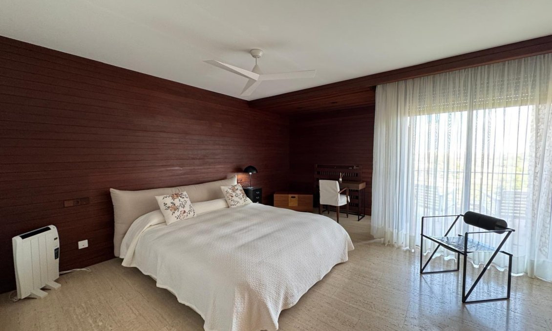 Resale - Villa -
Orihuela Costa - Altos De Campoamor