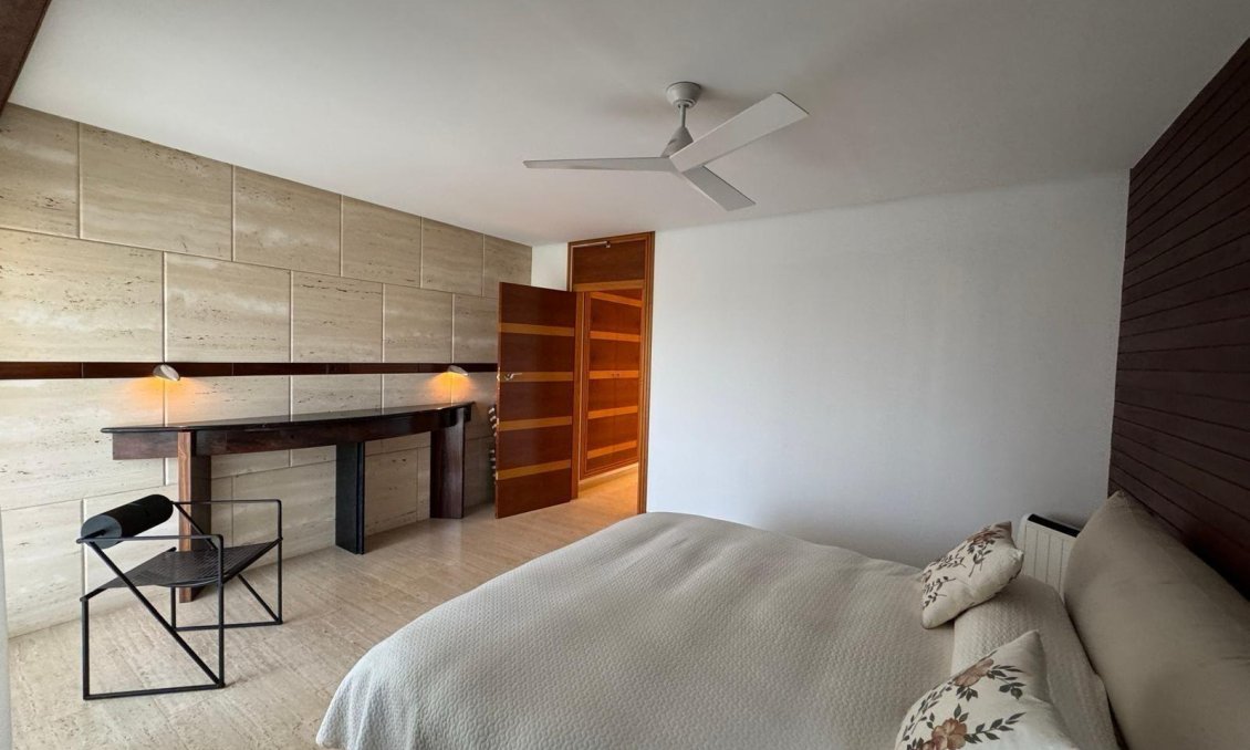 Resale - Villa -
Orihuela Costa - Altos De Campoamor