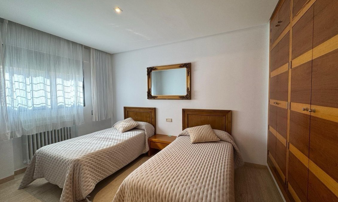 Resale - Villa -
Orihuela Costa - Altos De Campoamor