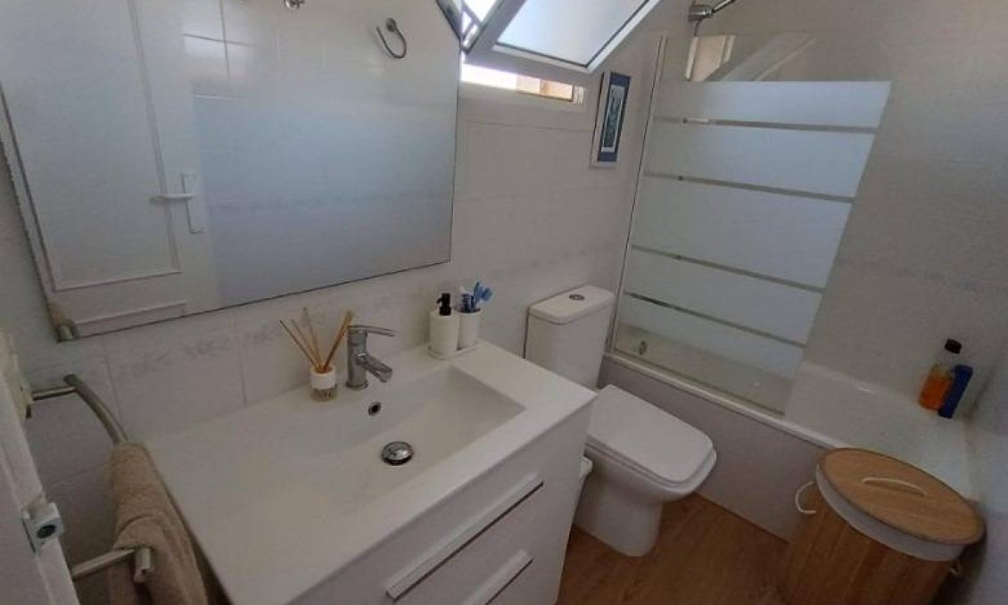 Használt Ingatlanok - Apartman -
Torrevieja - Los Balcones