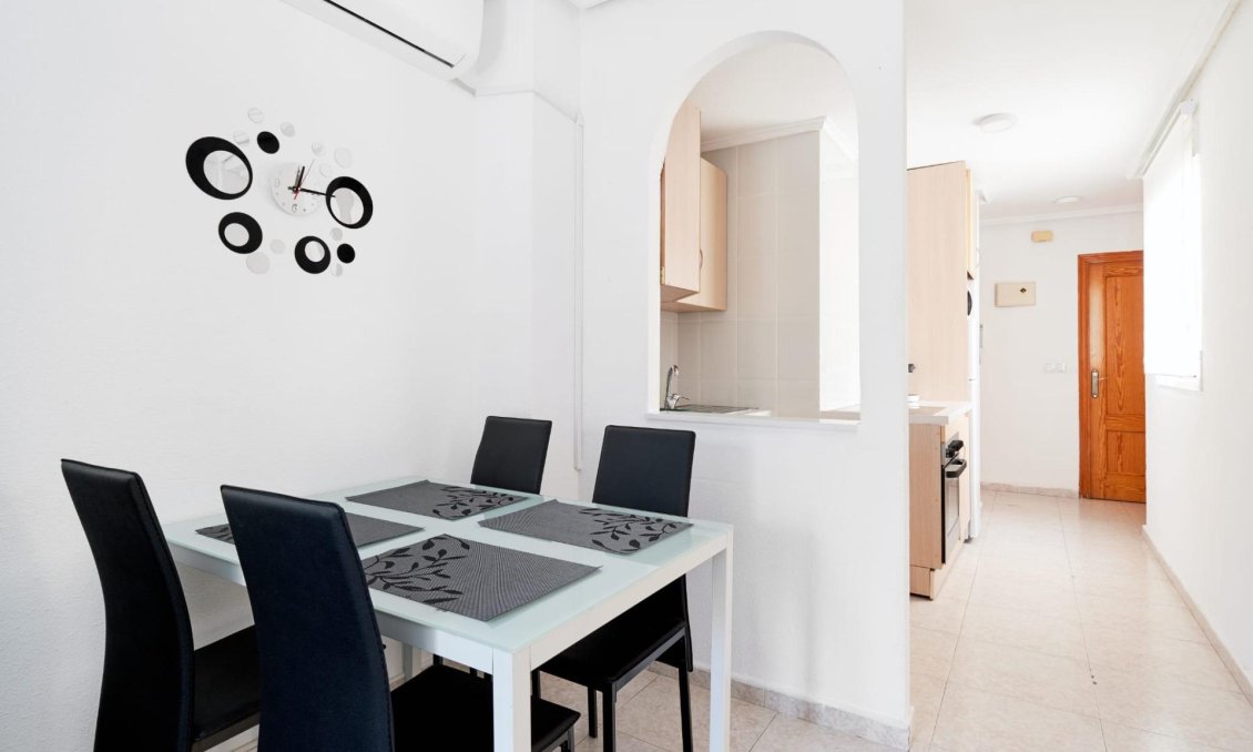 Wiederverkauf - Wohnung -
Torrevieja - Centro