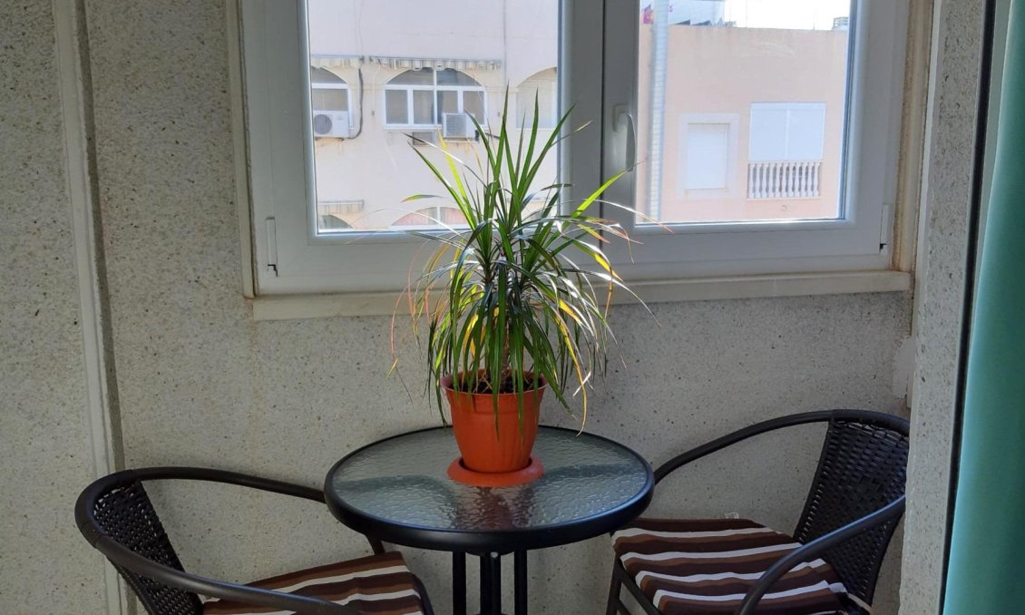 Wiederverkauf - Wohnung -
Torrevieja - Centro