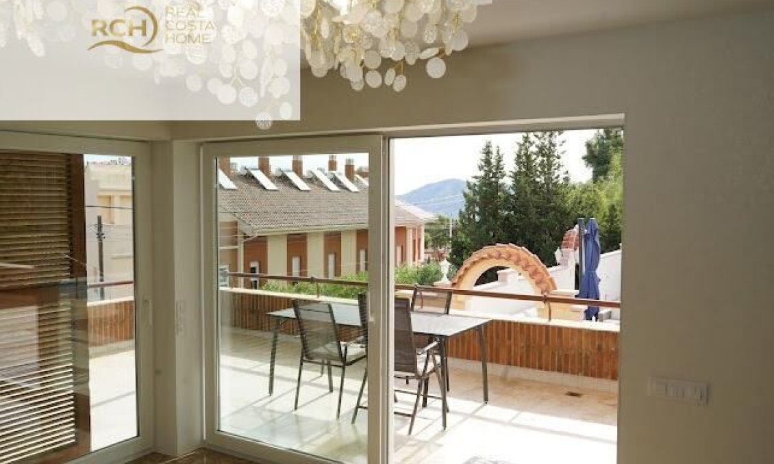 Wiederverkauf - Villa -
La Nucía - Montebello - Nou Espai