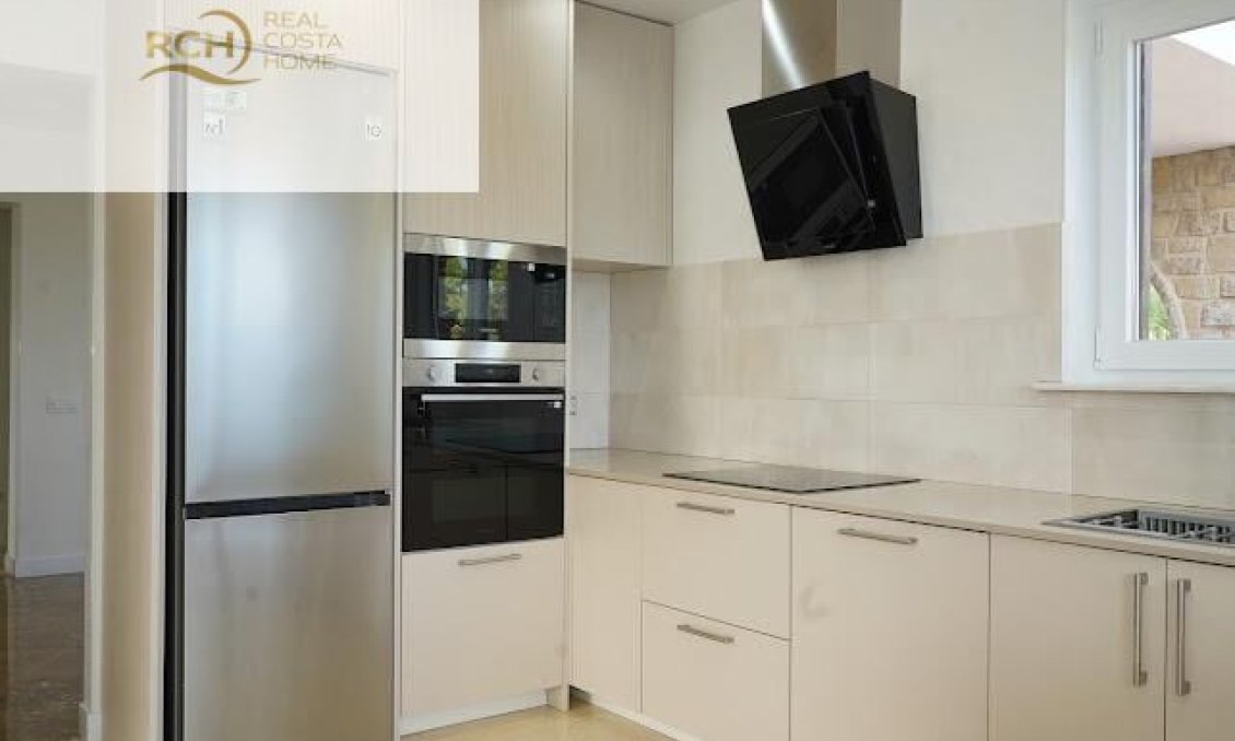 Wiederverkauf - Villa -
La Nucía - Montebello - Nou Espai