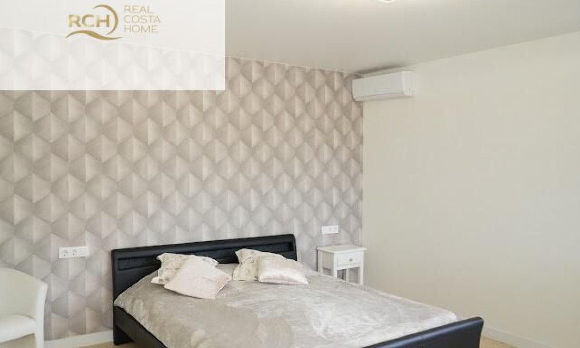 Wiederverkauf - Villa -
La Nucía - Montebello - Nou Espai