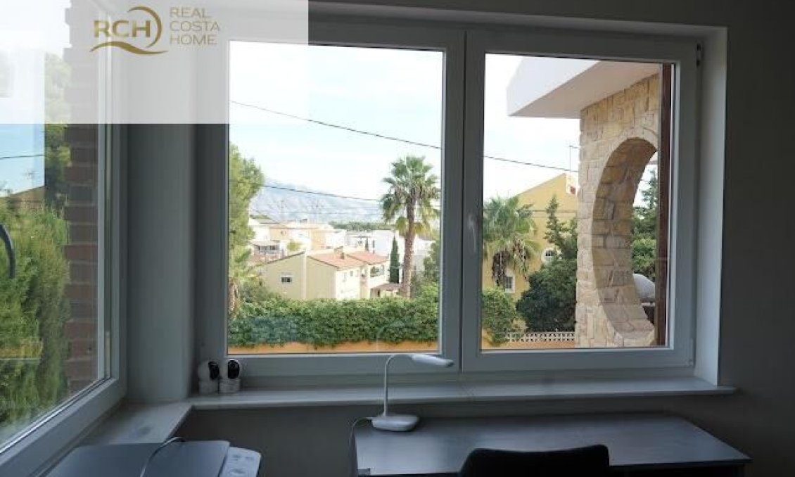 Wiederverkauf - Villa -
La Nucía - Montebello - Nou Espai