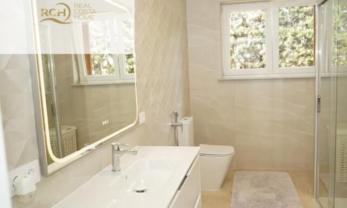 Wiederverkauf - Villa -
La Nucía - Montebello - Nou Espai