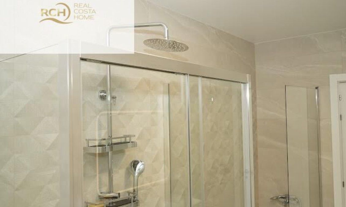 Wiederverkauf - Villa -
La Nucía - Montebello - Nou Espai