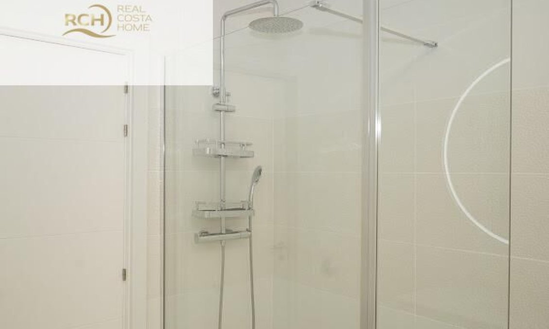 Wiederverkauf - Villa -
La Nucía - Montebello - Nou Espai