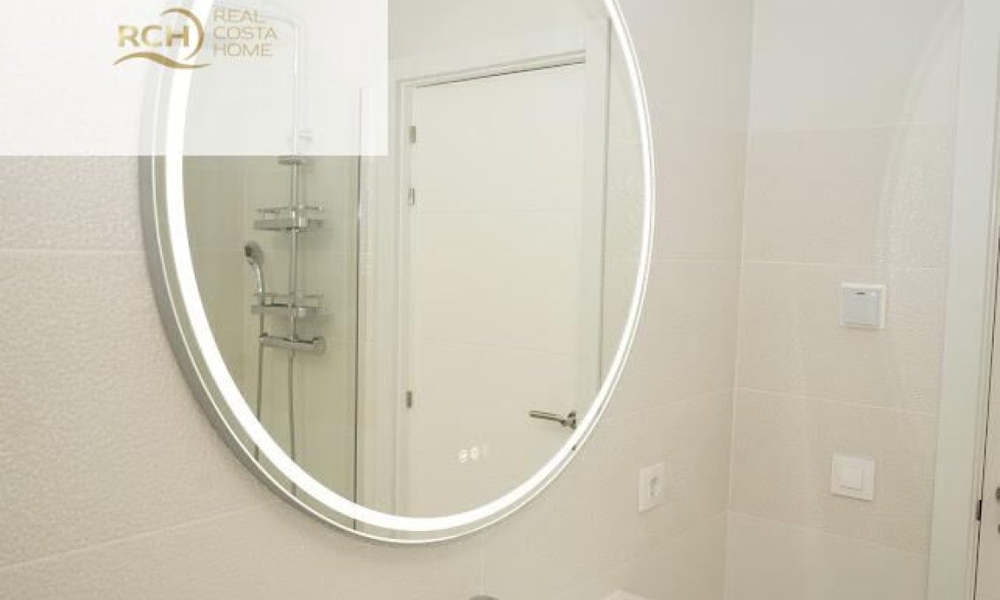 Wiederverkauf - Villa -
La Nucía - Montebello - Nou Espai