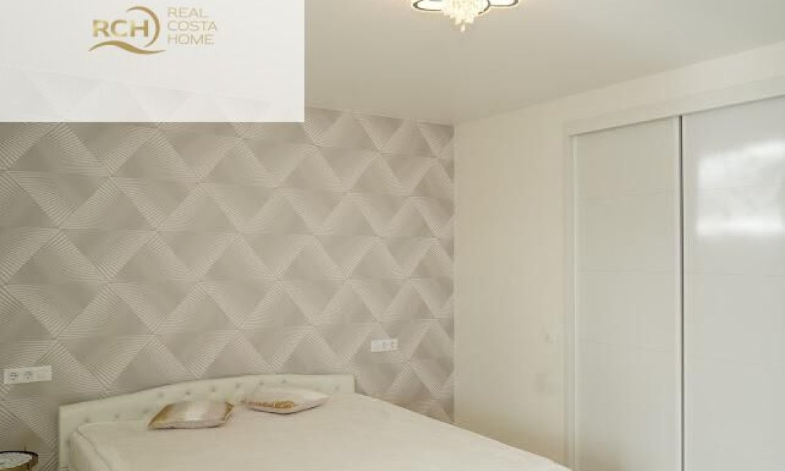 Wiederverkauf - Villa -
La Nucía - Montebello - Nou Espai