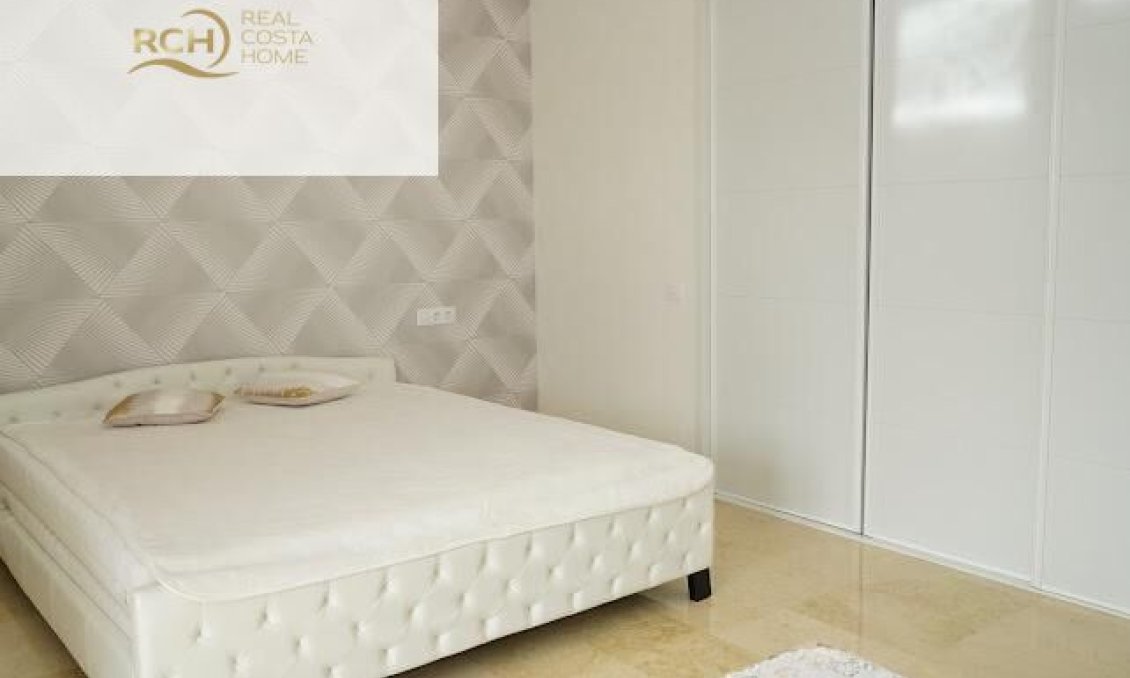 Wiederverkauf - Villa -
La Nucía - Montebello - Nou Espai